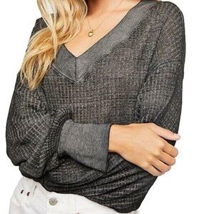 Free People We The Free South Side Thermal V-Neck Gray Black Size Medium $68